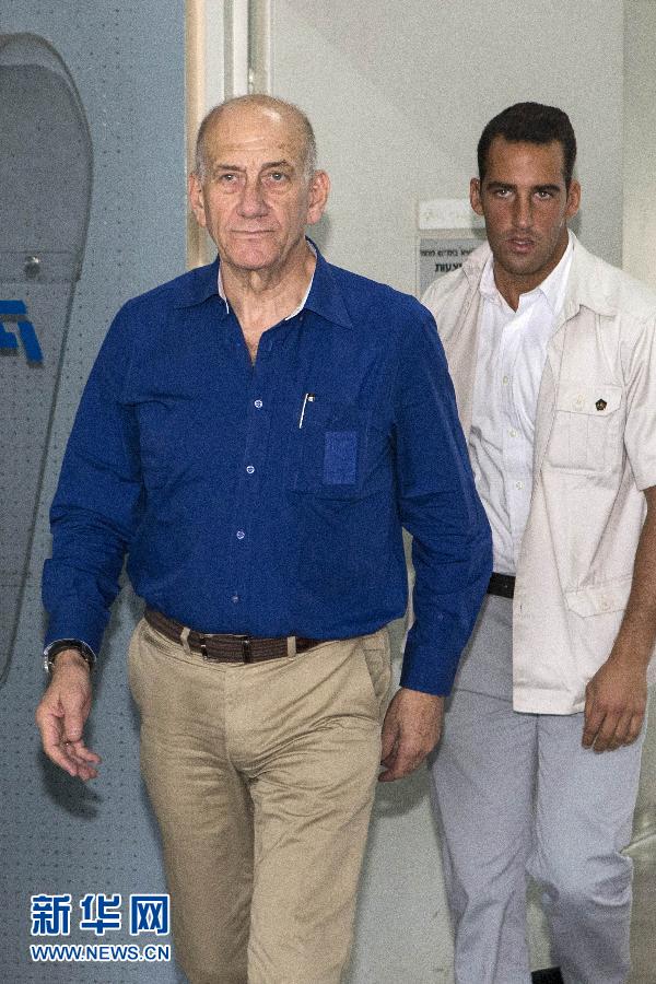 以色列前总理奥尔默特因受贿获刑6年