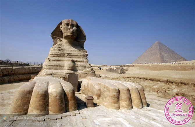 吉萨狮身人面像是一尊巨大的半人半狮的狮身人面雕像,它坐落于尼罗河