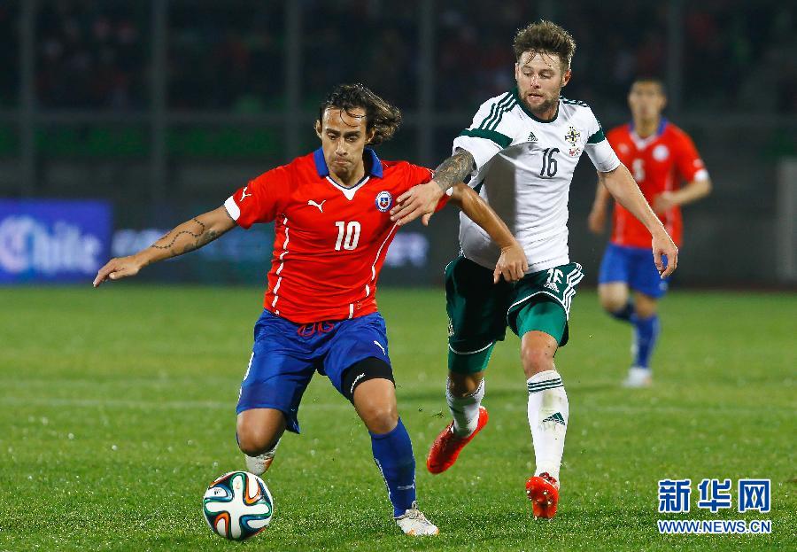 国际足球友谊赛:智利队主场2:0胜北爱尔兰队