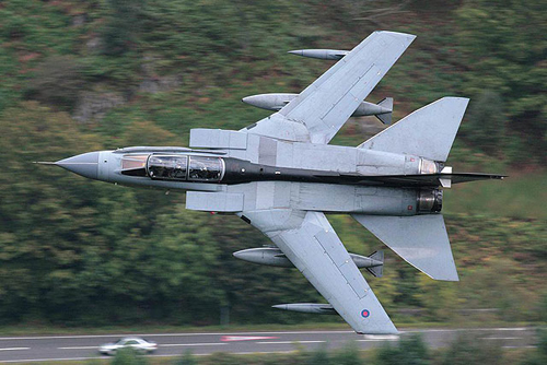 西班牙一架战斗机坠毁一人丧生