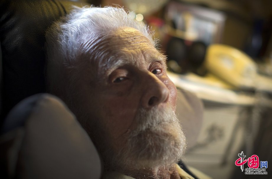 世界最年长111岁老人逝世 一个月前获此殊荣[组图]