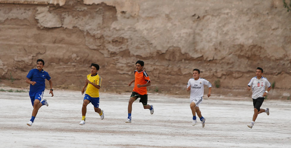 喀什少年的球星梦