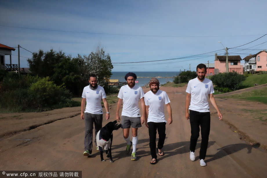 4名英格兰球迷徒步1966公里赴巴西看世界杯[组图]