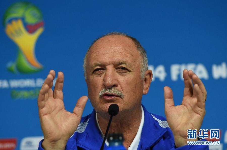 （世界杯）（2）足球——巴西队举行赛前发布会