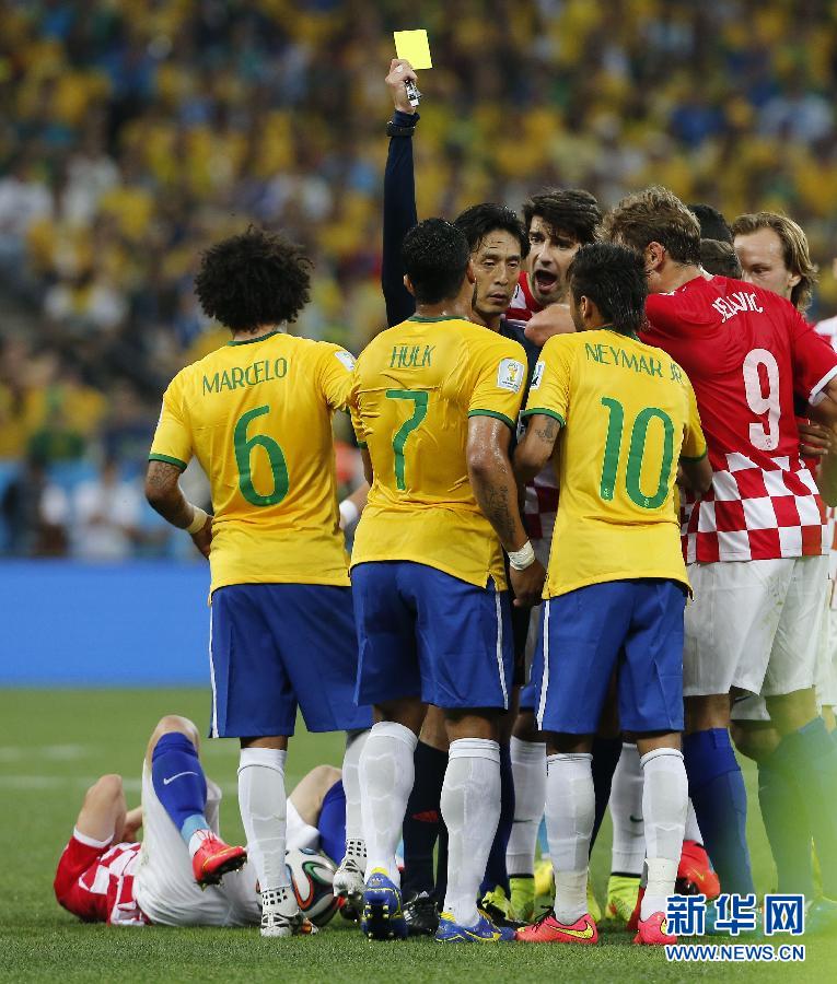 （世界盃）（1）足球——揭幕戰：內馬爾獲首張黃牌