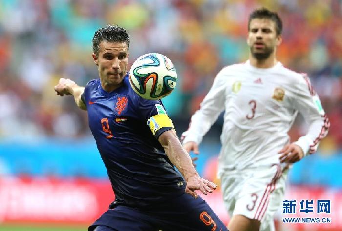 直播:范佩西罗本各两球 荷兰5-1西班牙完美复仇