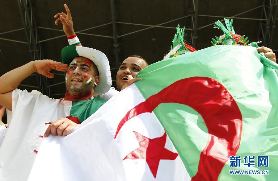 （世界盃）（8）足球——小組賽H組：比利時隊對陣阿爾及利亞隊
