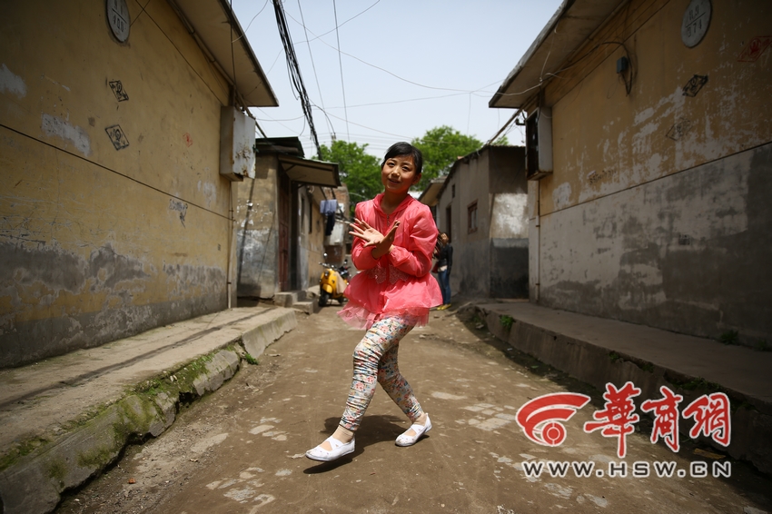 11歲女孩愛跳舞遭父母反對