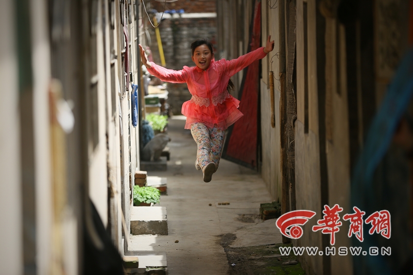 11歲女孩愛跳舞遭父母反對