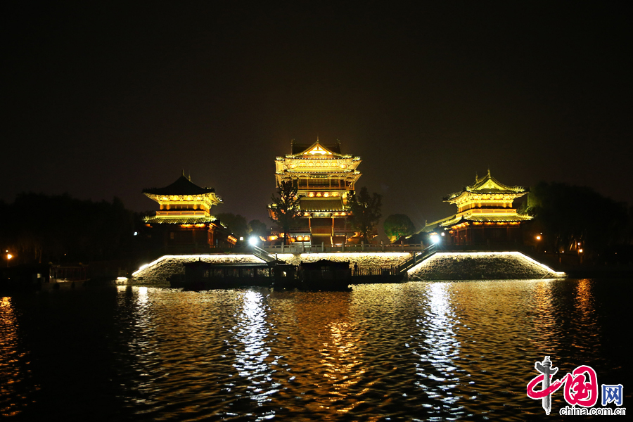 江苏：灯火阑珊凤城河[组图]