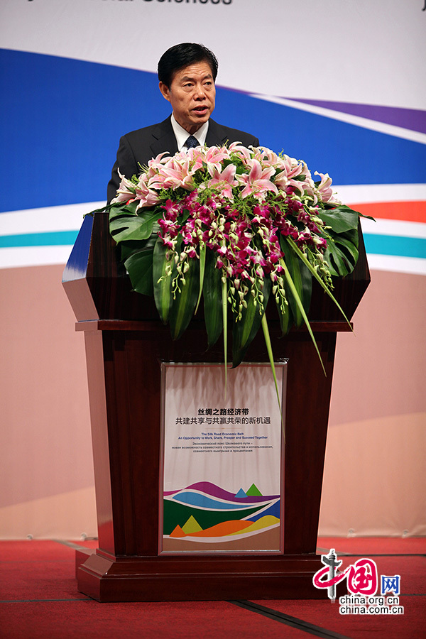商务部国际贸易谈判代表（正部长级）兼副部长钟山