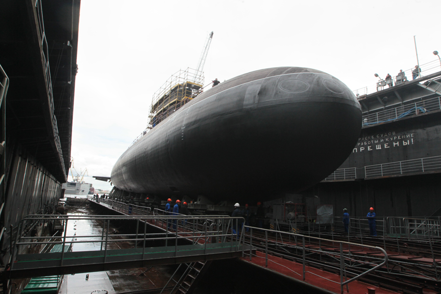 俄基洛級改進型“頓河羅斯托夫”號潛艇下水[組圖]