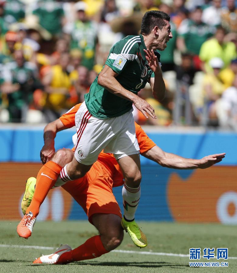 世界杯八分之一决赛:逆转!荷兰队2:1墨西哥队