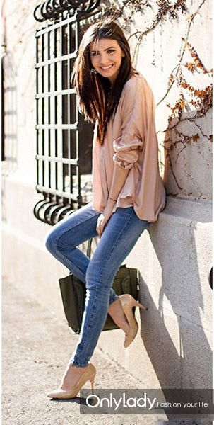 雪纺衫+紧身裤夏日巧搭 简约Look街头最吸睛