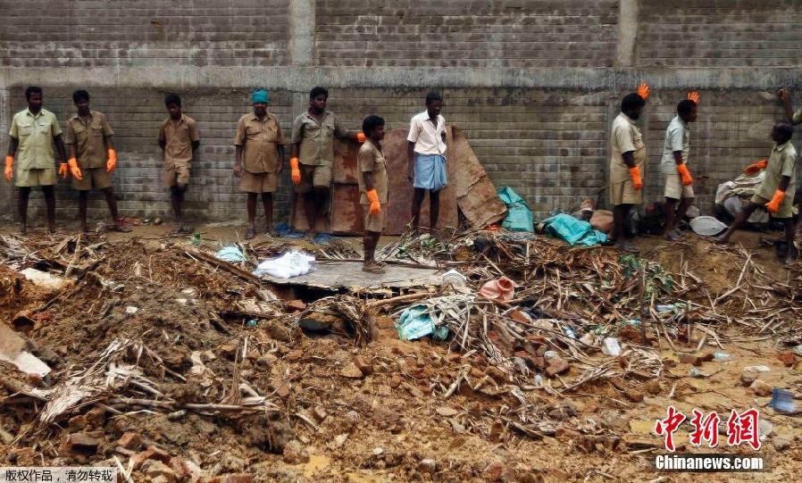 印度房屋倒塌致11名工人遇难
