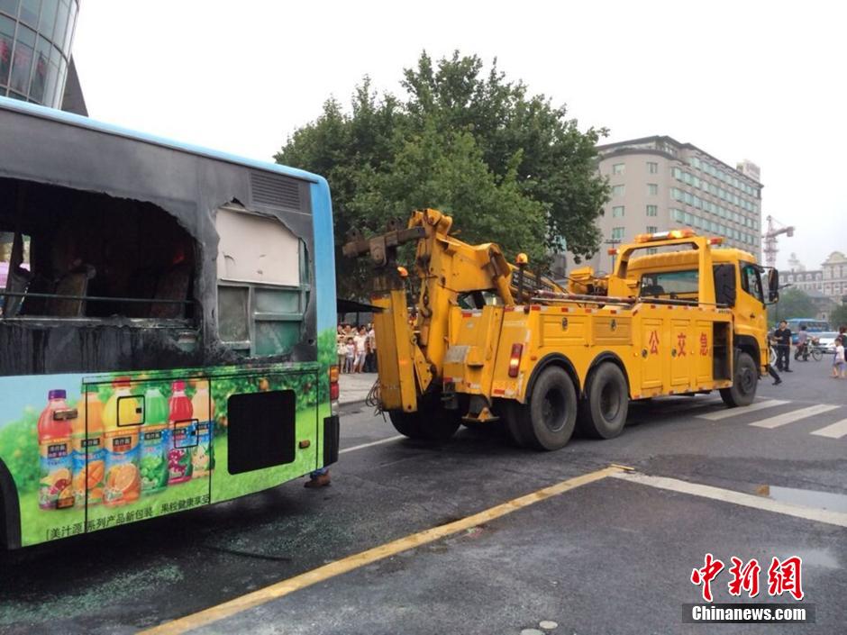 警方确认杭州公交燃爆事件系人为 已开展取证调查