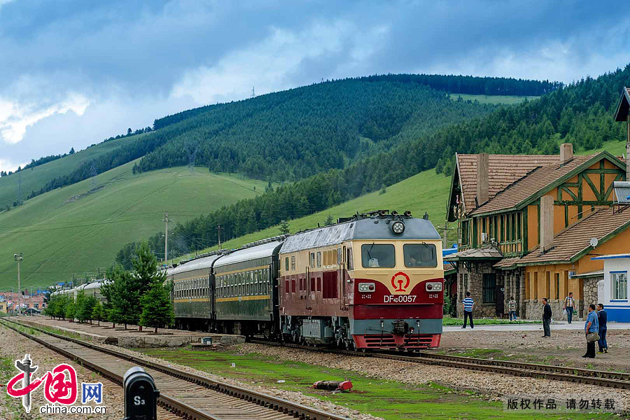 已經停運多年的阿爾山窄軌蒸汽小火車。