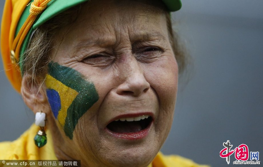 巴西1:7负德国无缘决赛 各地巴西球迷痛哭流涕