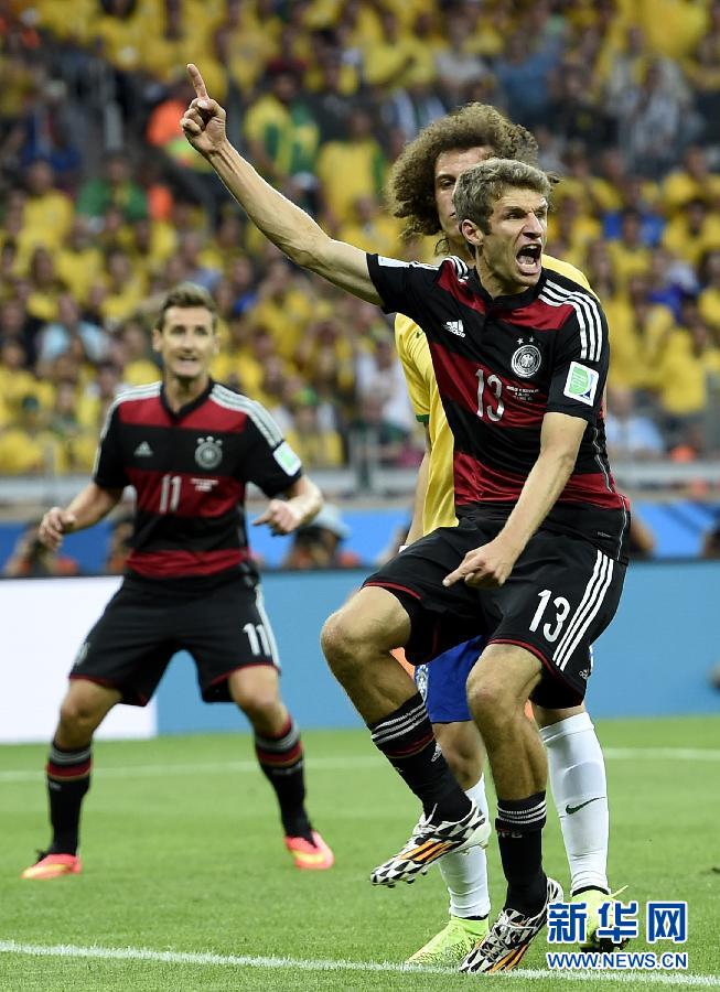 （世界盃·進球時刻）（3）足球——穆勒為德國隊攻入一球