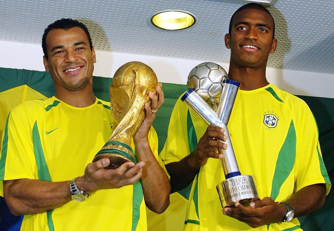 世界杯:盘点巴西20年25大巨星 大小罗永恒闪耀