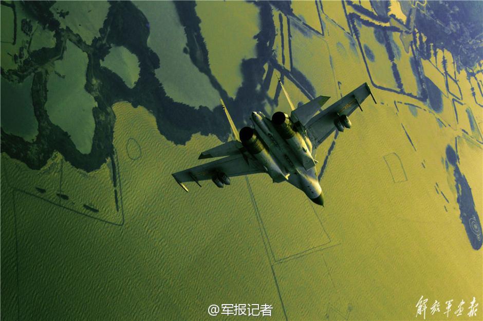 攝影師鏡頭中的中國戰機[組圖]