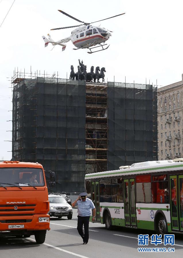 （國(guó)際）（1）莫斯科地鐵列車車廂脫軌致2人死亡 