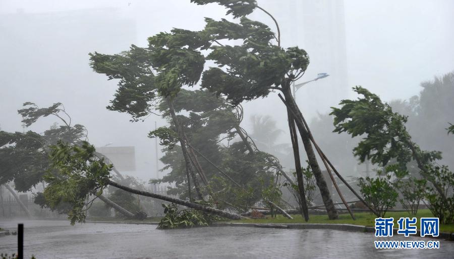 超强台风威马逊登陆海南最大风力17级