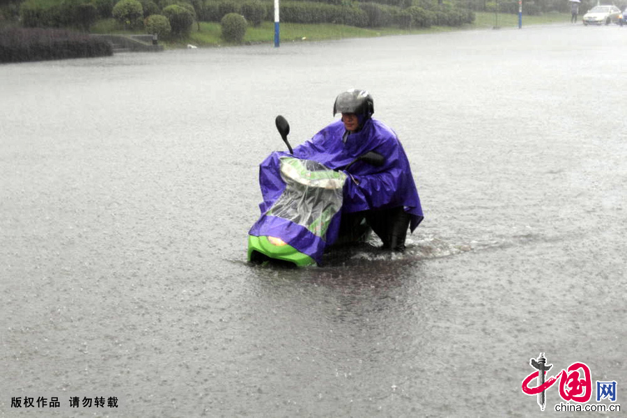 2013年10月7日上午，强台风“菲特”横扫浙江绍兴。