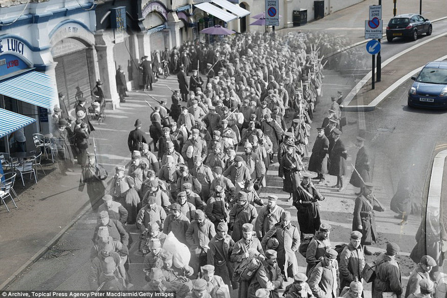 第一次世界大战期间1914年，押解德国战俘去埃塞克斯邵森德码头。