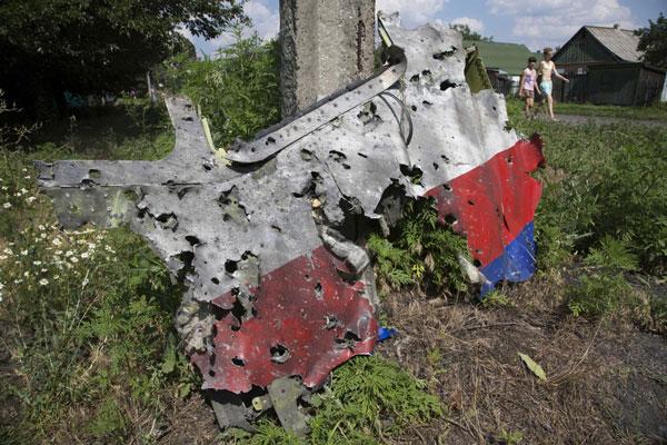 黑匣子数据显示MH17多次被导弹弹片击中 