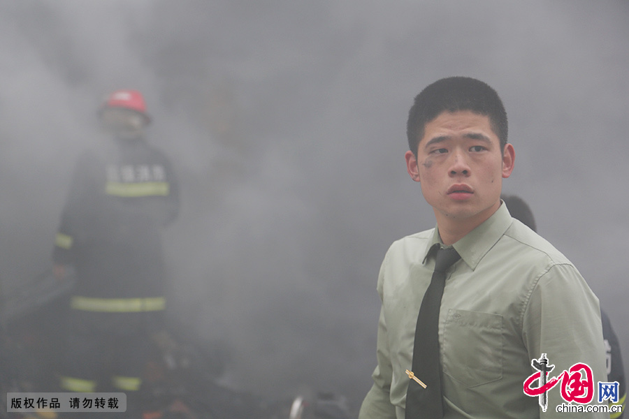 许多消防兵把保卫国家和人民的财产当做一生的事业，用生命和时间来捍卫内心深处的信仰。