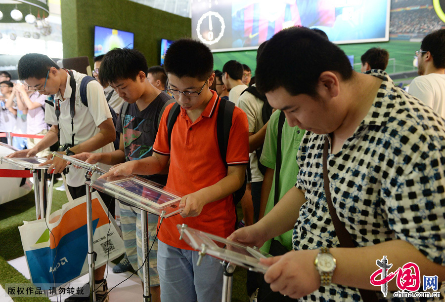 7月31日，漫迷們在中國國際數位互動娛樂展覽會上參觀。