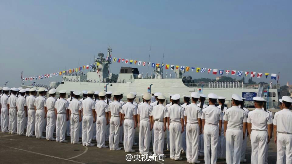 新一代海上猛虎艇泉州舰加入人民海军战斗序列