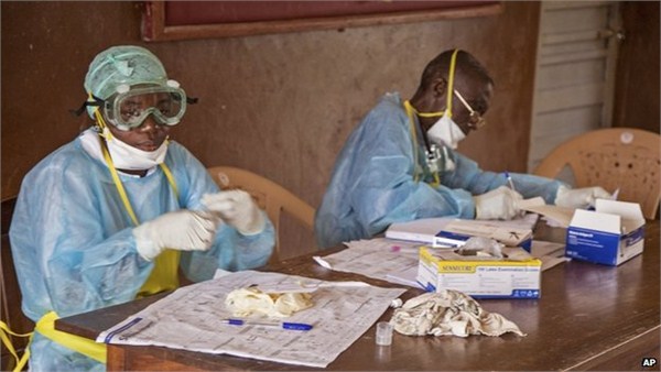 世卫组织认可使用试验性药物治疗埃博拉 