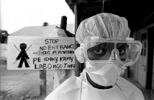 世卫：埃博拉致死人数升至1350人