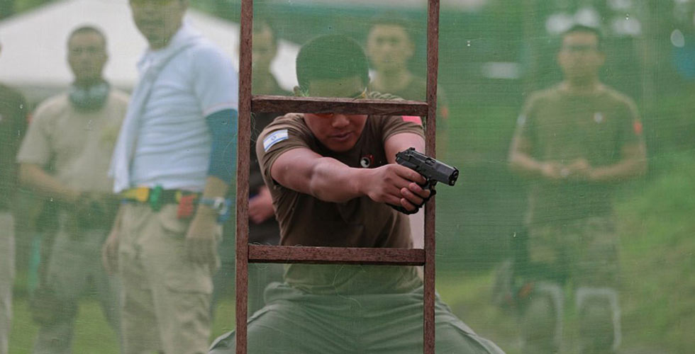 中国军迷在马尼拉