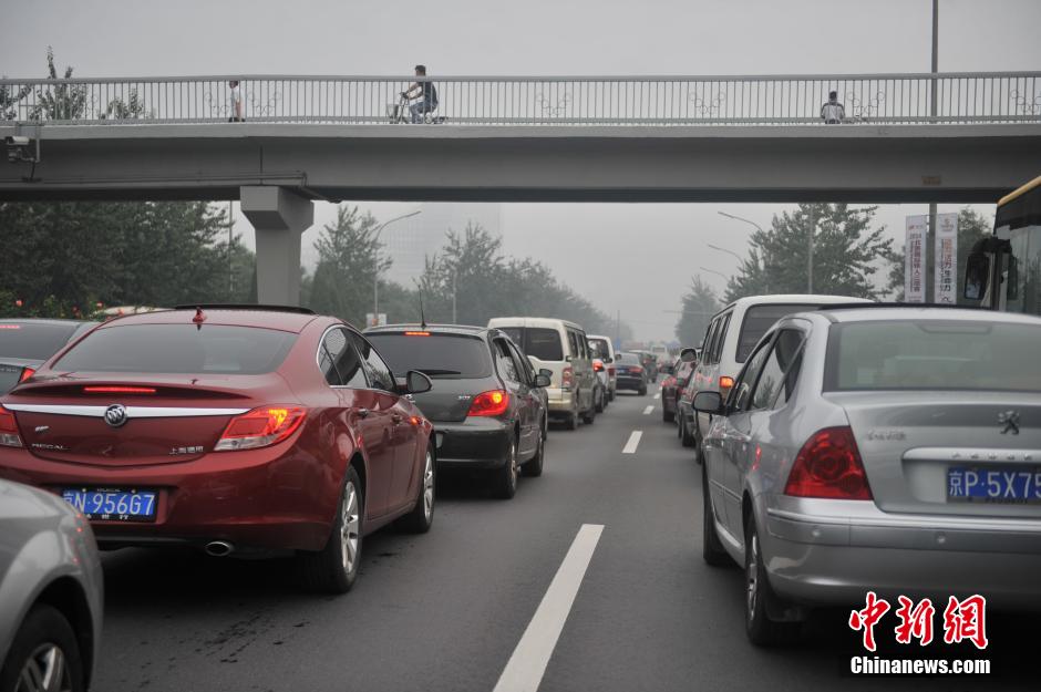 北京迎來全年最堵日 道路嚴重擁堵[組圖]
