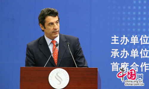 全世界GDP购买评价_从你的全世界路过图片(3)