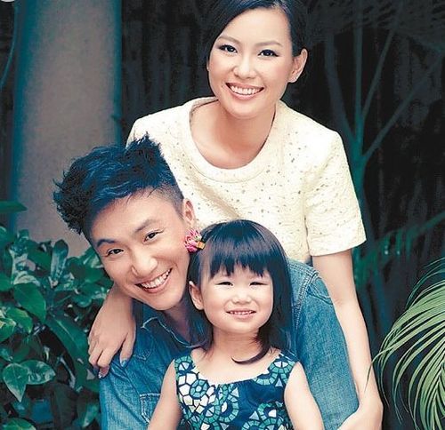 郑中基自曝老婆怀二胎 停工陪产