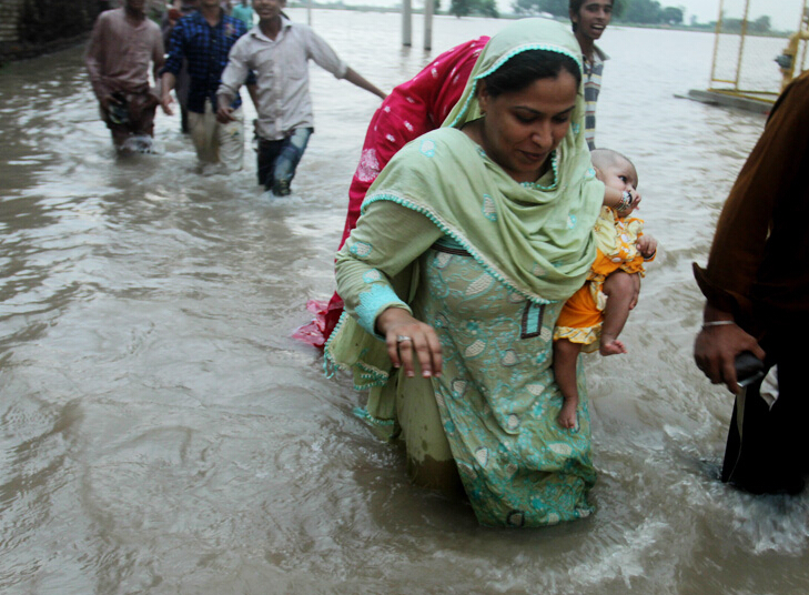 印巴洪水肆虐461人死亡