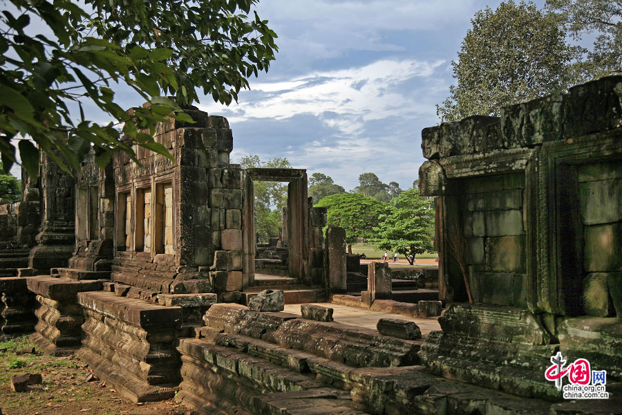 皇宫的断壁残垣