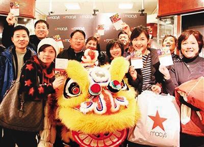 中國出境游客成全球大買家 消費(fèi)全球近一半奢侈品