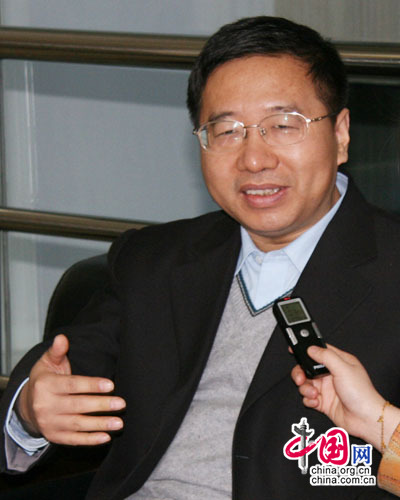 何增科