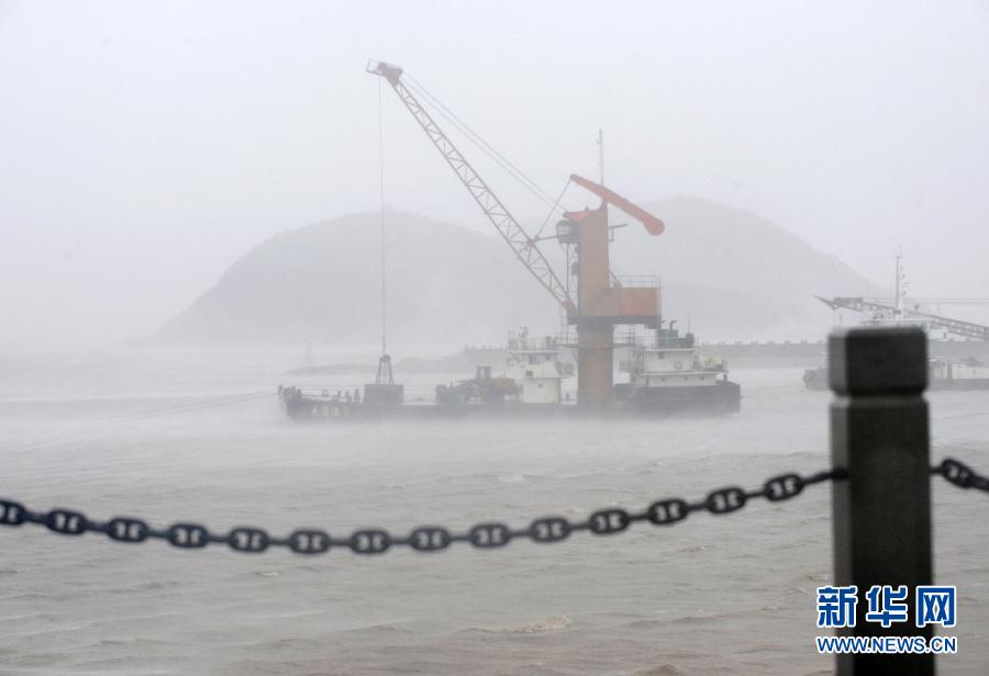 台风“凤凰”在浙江象山登陆 23日将进入上海