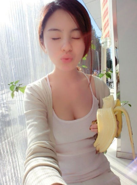 赵惟依挤奶露点捂私处获封娜美身材<em>妹</em>半裸照流