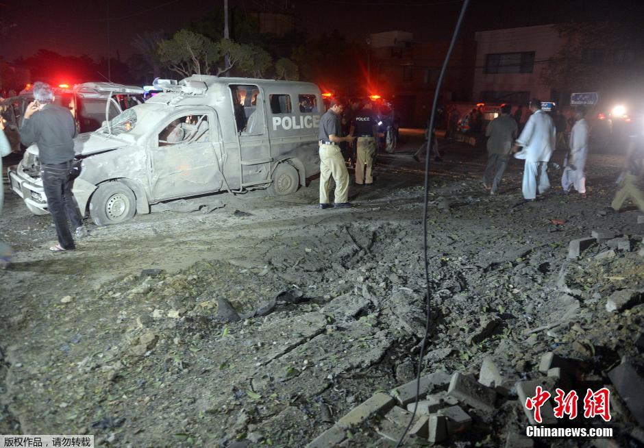 巴基斯坦一警車車隊遭爆炸襲擊 至少3人死亡