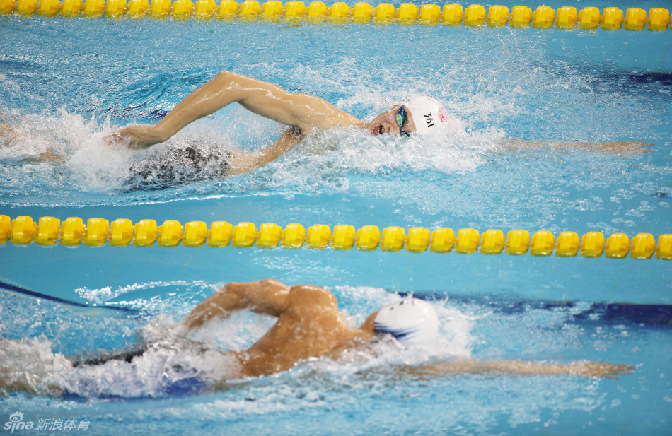 1500米自由泳孙杨全程领先轻松夺冠 朴泰桓获第4