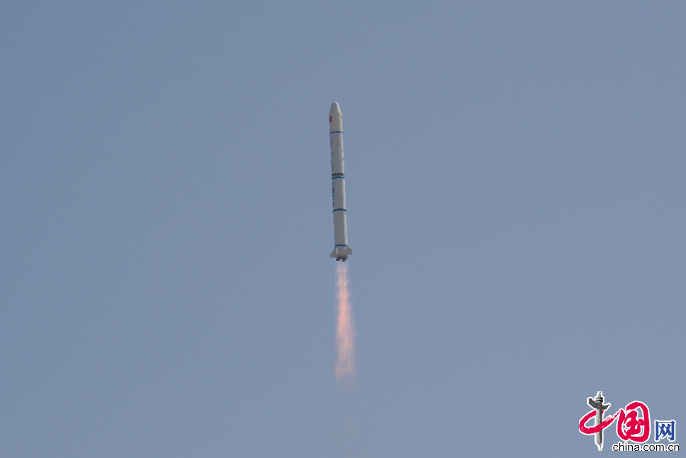 2014年9月28日13時13分，我國在酒泉衛星發射中心用長征二號丙運載火箭，成功將實踐十一號07星發射升空，衛星順利進入預定軌道。汪江波 攝影