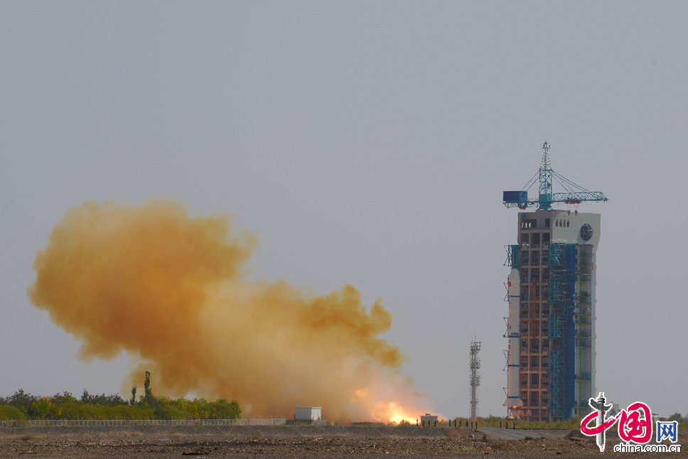 2014年9月28日13时13分，我国在酒泉卫星发射中心用长征二号丙运载火箭，成功将实践十一号07星发射升空，卫星顺利进入预定轨道。汪江波 摄影