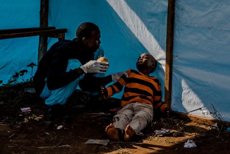 埃博拉病人惨状图片